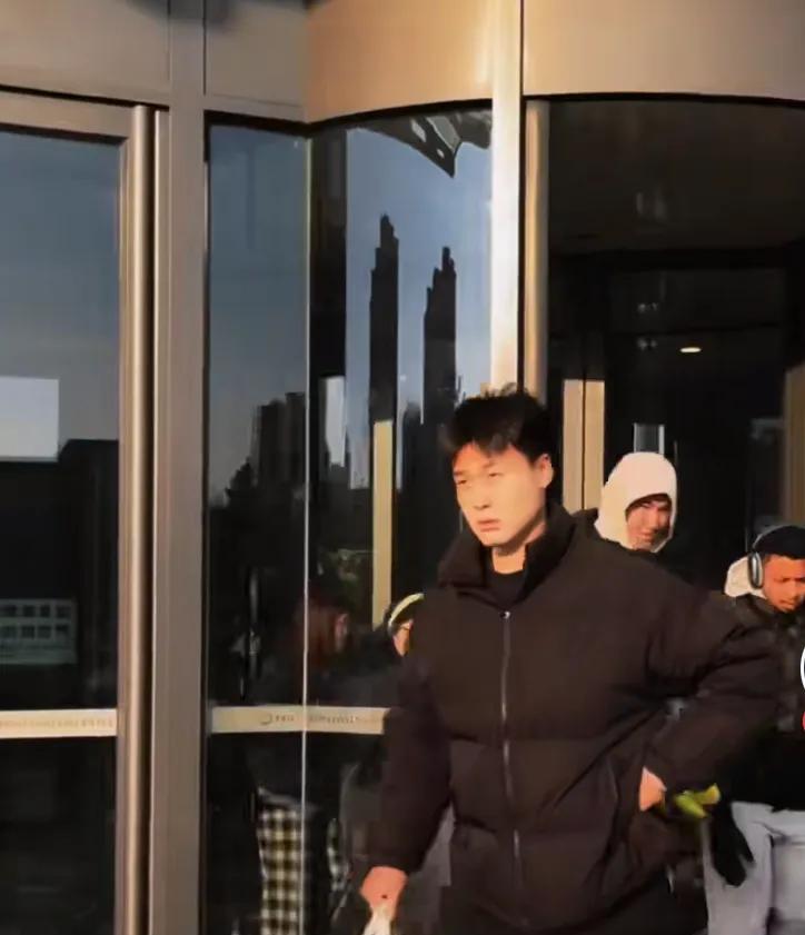 还有不到10天的时间，中国男篮就要跟日本男篮一决高下了。今年大家都算做足了准备，