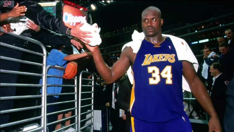 苏群：为何巅峰奥尼尔在如今的NBA难以生存？

第一，我也认为奥尼尔不适应现在的