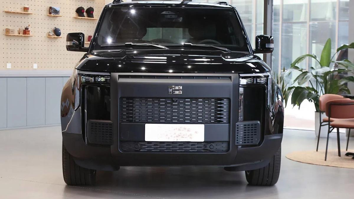 全新国产版“揽胜”，破百5.5s，定价29.9万起，油耗低至3.6L