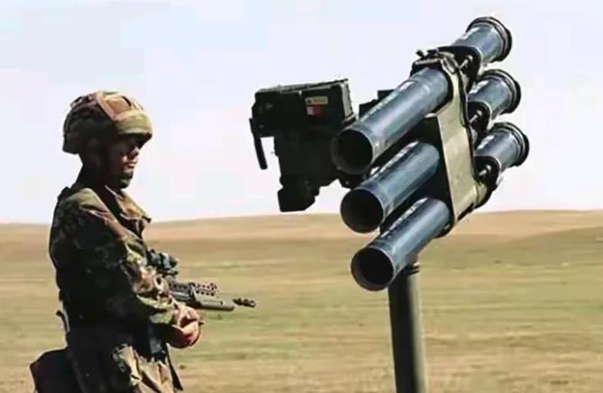 英国向乌克兰提供防空导弹！


来自俄罗斯卫星社的消息，9🈷️5日，英国🇬?