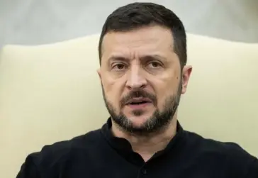 乌克兰不再坚守-正在秘谈出让部分领土给俄罗斯！
基辅当局动摇了，不再坚守初衷-绝