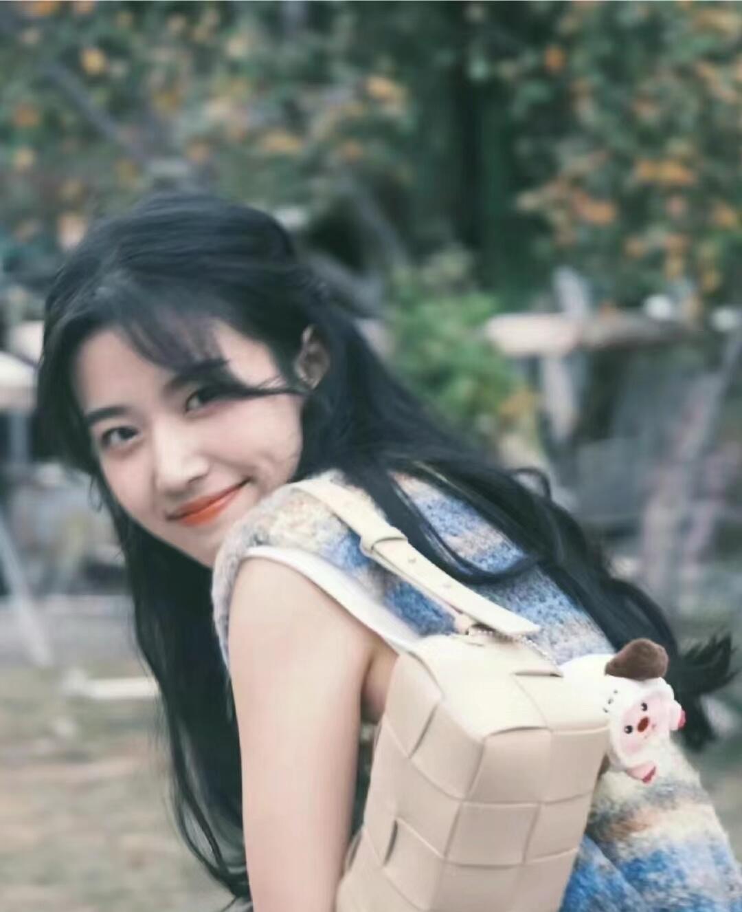 卢昱晓——婀娜多姿