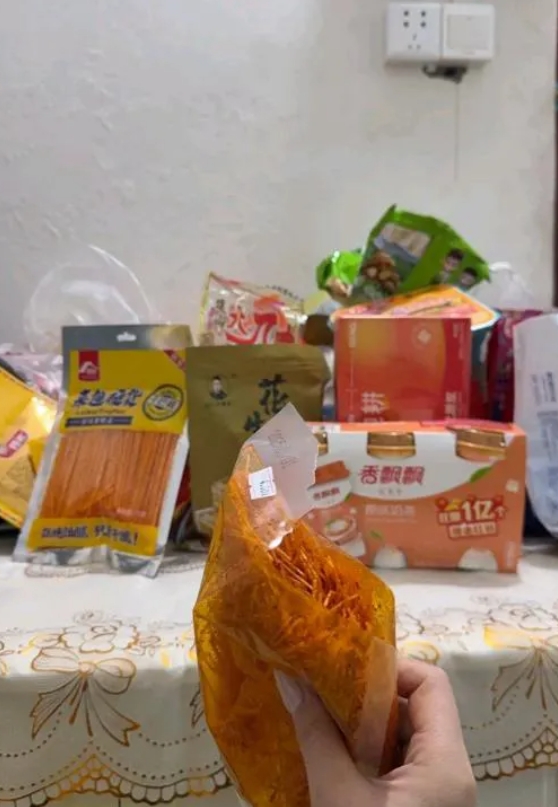 妈妈让我买年货都是全款
