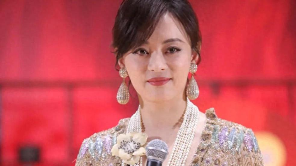 眼巴巴的李东学、泪汪汪的孙茜，孙俪的冷淡才是娱乐圈的现实写照