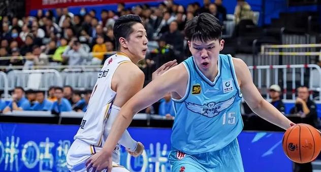 CBA24-25新赛季，本土内线实力前八排名

1，北京队
有：周琦+范子铭+丘