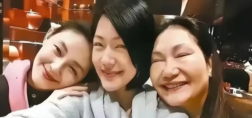 都在说
大S防继承操作堪称教科书
有利条件都倾向于儿女和汪小菲
明显防着光头和亲