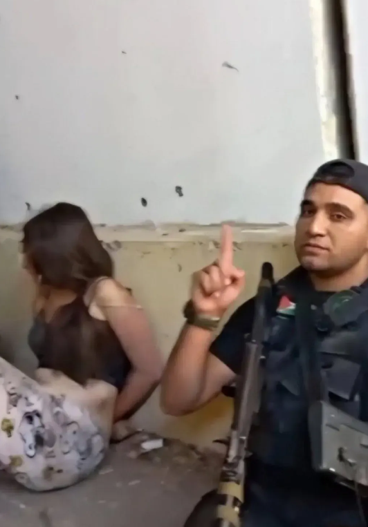 老有人把哈马斯、胡塞武装比喻成抗战中的八路军等抵抗日寇的力量，这是对抗日战争中所