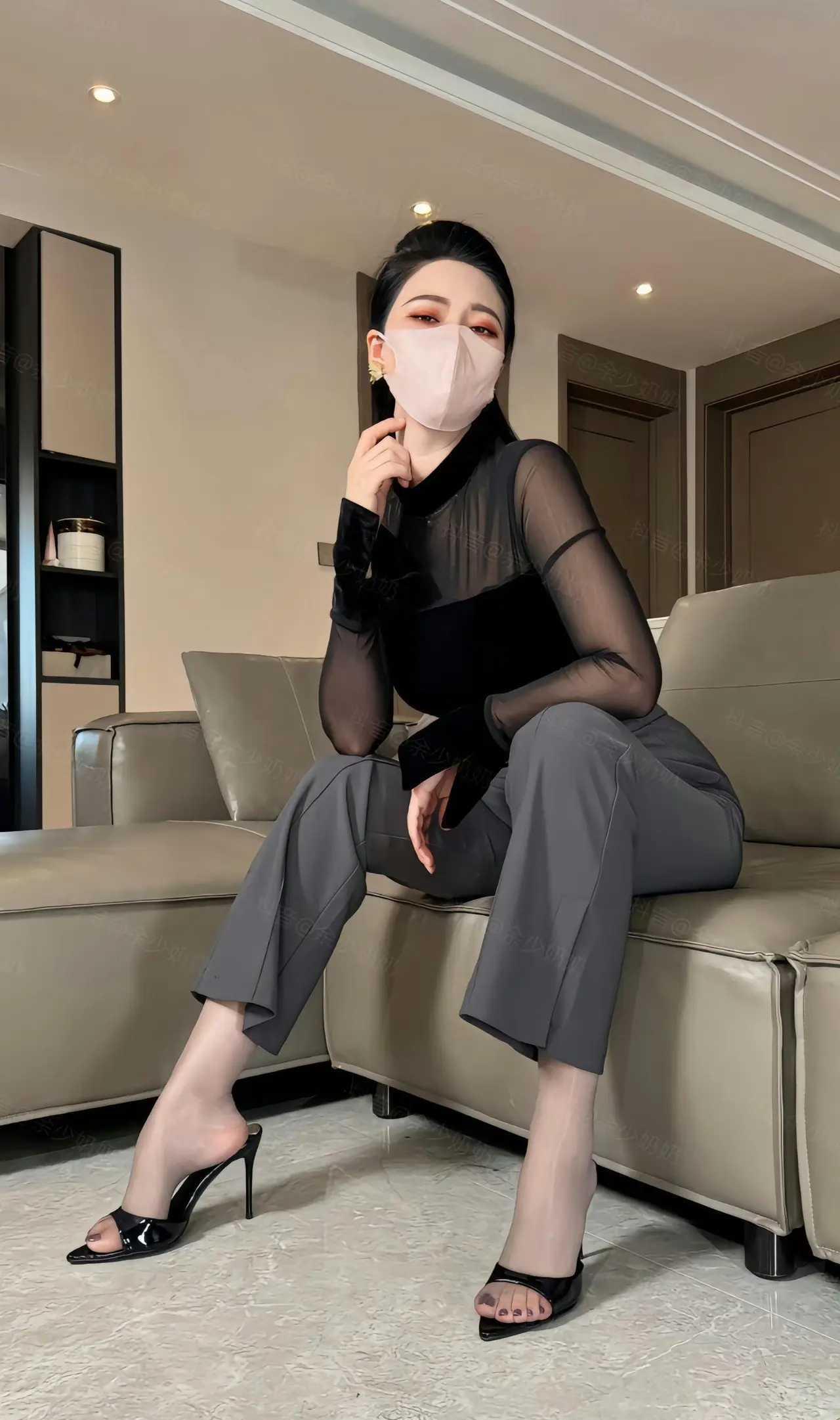 感受一下阿姨的高傲吧！
