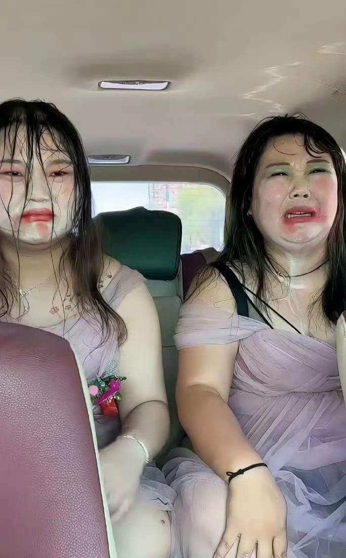 堵车堵的，伴娘妆都化了