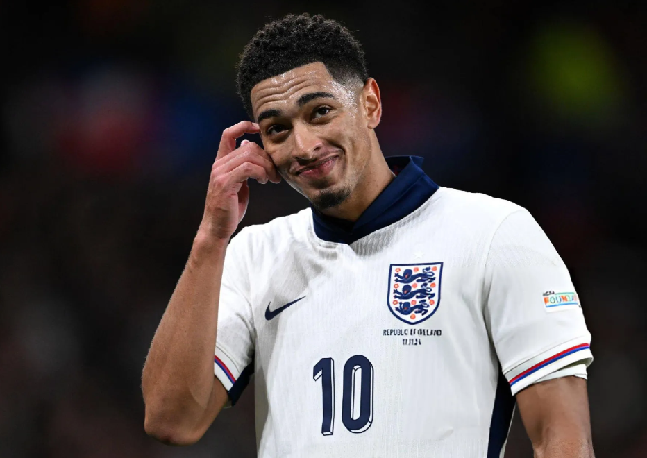 英格兰5-0爱尔兰，一战揭露三个不争事实

1.就应该让贝林拖后一点作为核心，这