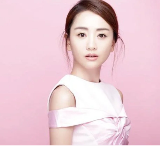 杨蓉：绽放的演技之花