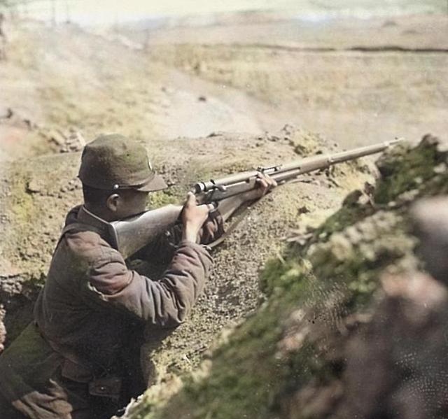 爷爷讲的一个亲身经历：1942年，二三十个武工队员（县武工队，武器落后，且不能一
