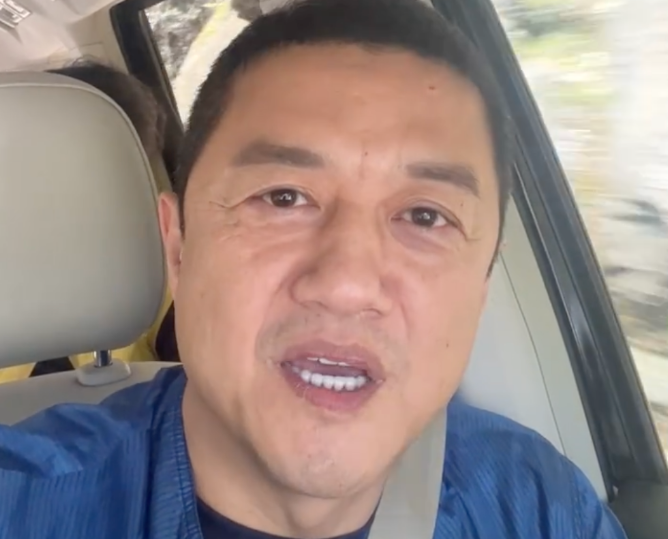 5月14日，李亚鹏发视频道歉，他承认拖欠前员工赵径文工资，至今为止还有6万元赔偿