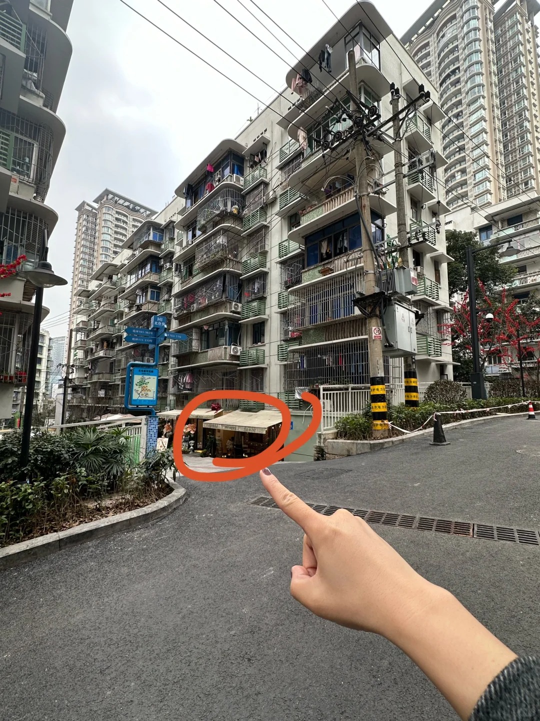 记住观音桥这个位置！！一定要来！！！
重庆的乖乖店真的遥遥领先！！草莓瀑布蛋糕和