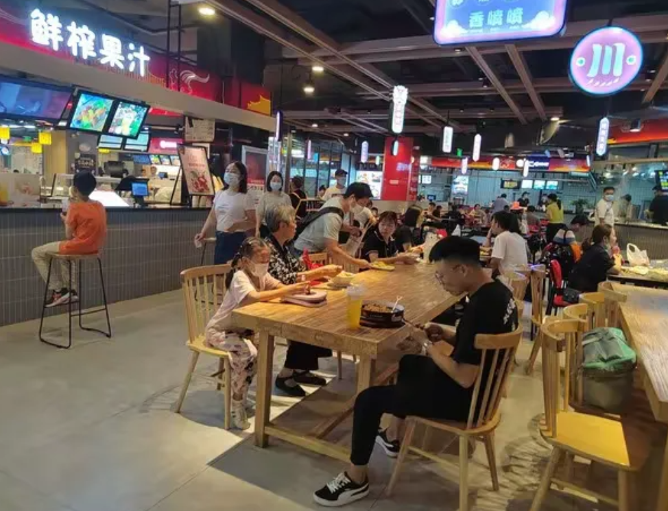社会不需要那么多大学生，仅仅需要大学生的学费，是这样吗？


1. 现实好尴尬，