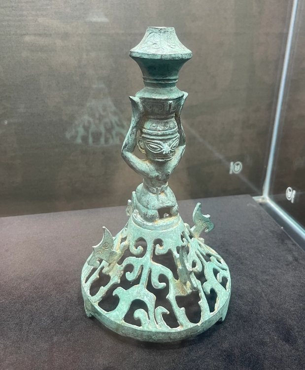 国庆假期好去处，三星堆VR体验项目带你穿越3000年。

一、国庆不想宅在家里吃