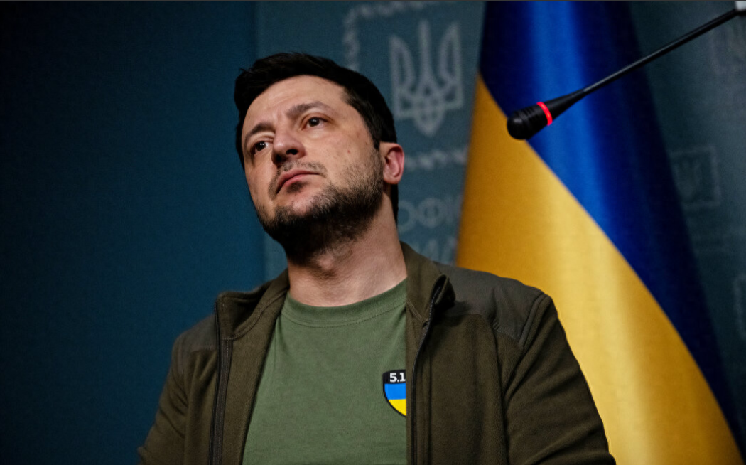 泽连斯基认怂了！
美国CNN20号的消息，说泽连斯基面对战场上的连连失利，加上特