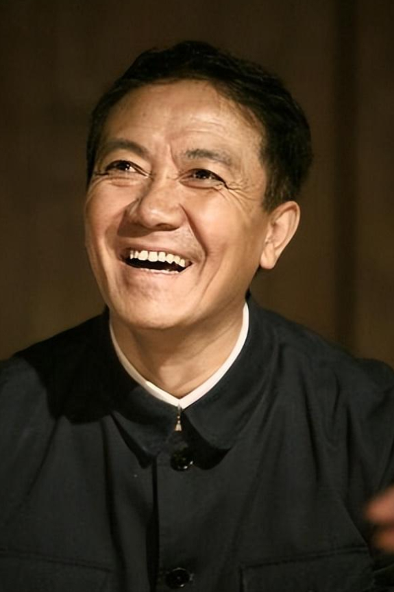 演员，李幼斌说，拍摄亮剑，一到地方就懵了，真想马上买票回去，这是山西的一个废弃的