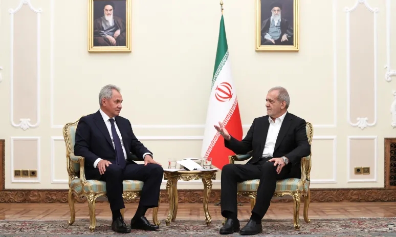 而以色列这边，也是严阵以待。

据《以色列时报》8月4日援引希伯来语媒体瓦拉新闻