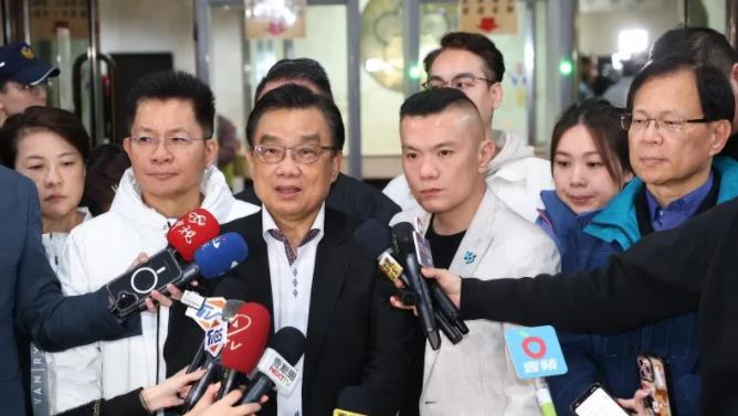全党救老柯！白委曝“经费已有着落”：就等周榆修一声令下

面对高额交保金，民众党