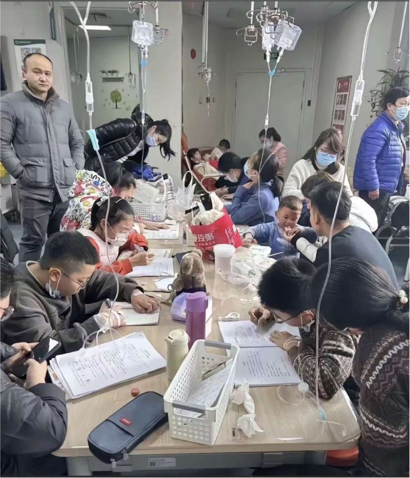 病的是孩子，看病的是大人