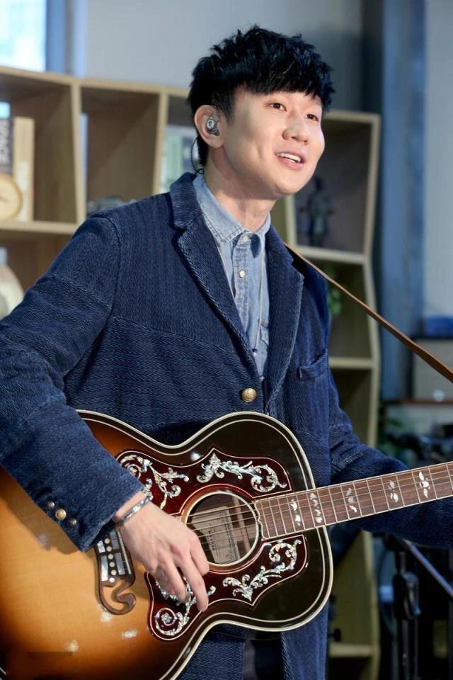 林俊杰赵露思梦幻联动引热议