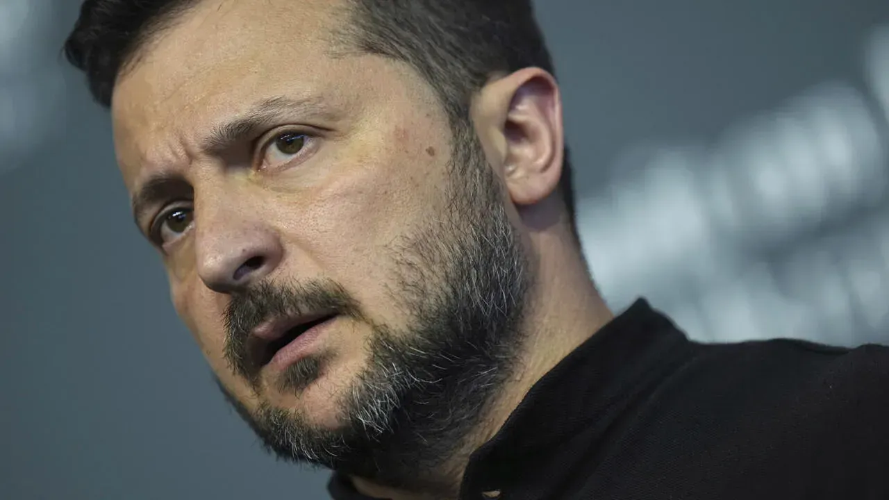 法新社披露，乌克兰一征兵官员家中惊现巨额现金与珠宝，海外资产亦不菲
近日，乌克兰