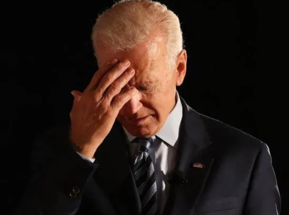 泽连斯基不要妄动，别害了乌克兰。
据央视网曝：俄罗斯国家杜马主席，若乌获准远程打