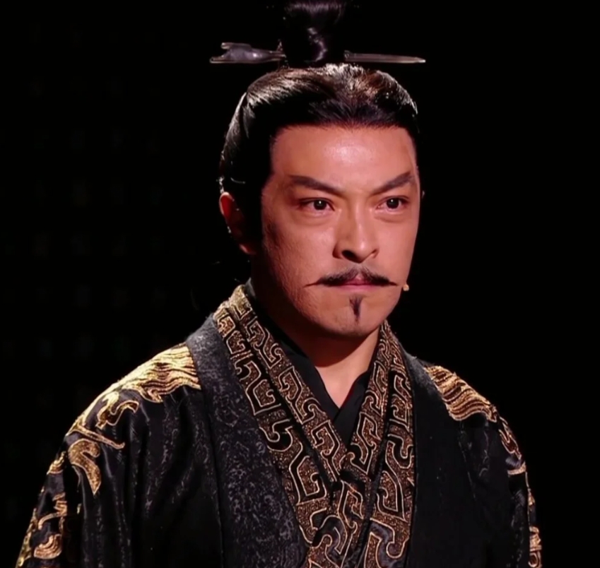 富大龙：沉稳儒雅，低调精致