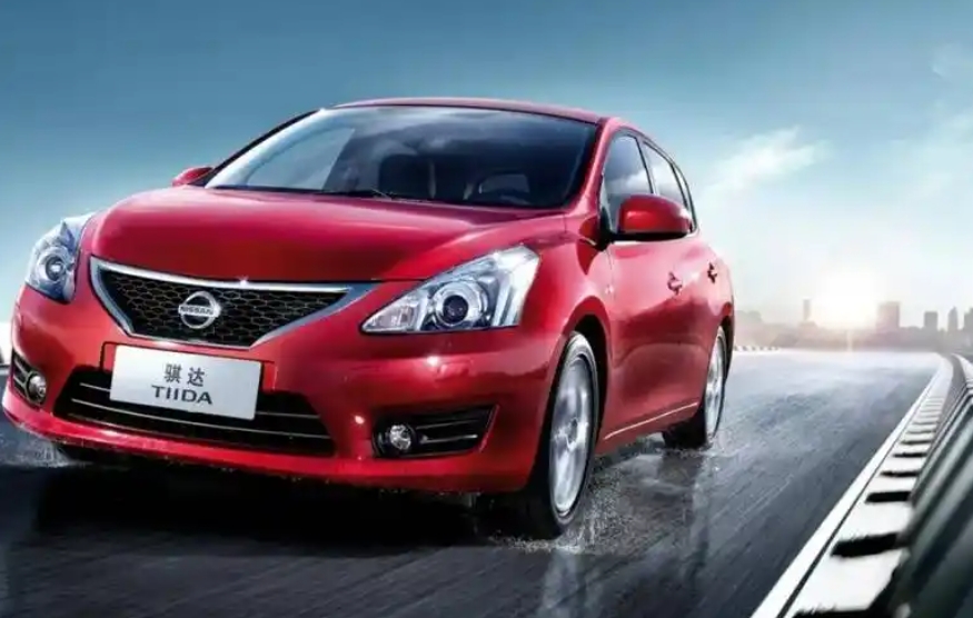 
发现了一个怪事，越是工资低的人就越愿意买好车，越是工资高的人买车就越随意。
比