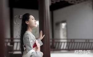 皇城里有个小福包，深得皇城百姓喜爱，而我，不过是围观小福包幸福生活的咸菜丫头罢了。