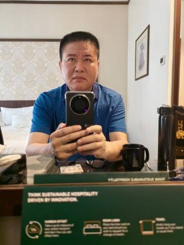 我经常在公众场所制止不文明行为，每次对方都很配合，但总有网友说跟我长相有关。

