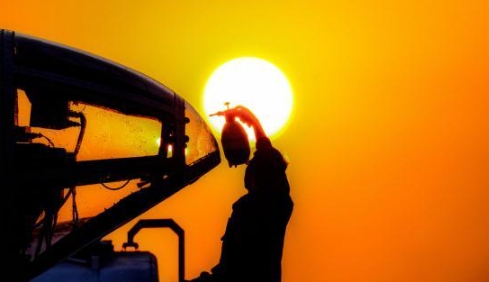 本次演练除了传统巡逻防范外，更注重实战化的联合控制权争霸战场训练，全面检视战区防