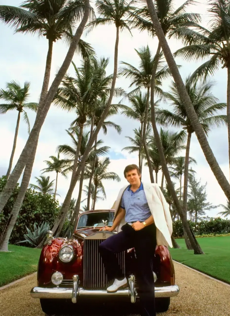 川普的家底到底有多豪，看完就知道了：

1、川普在弗罗里达州有一座漂亮的海湖庄园