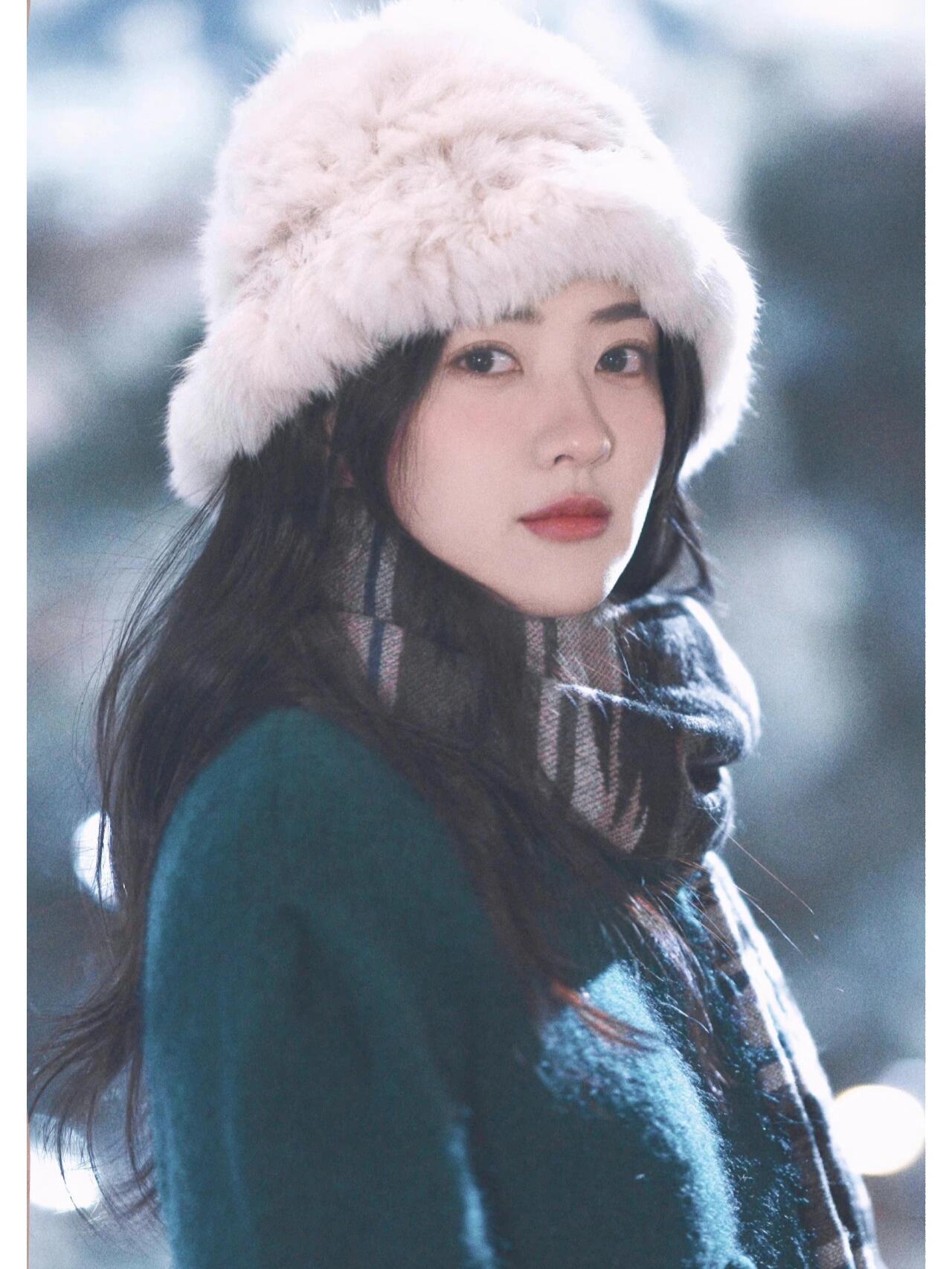 朴素美女梁洁