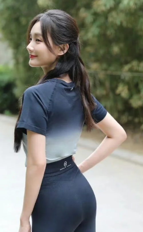 李一桐和陈钰琪大家觉得谁更符合你的审美