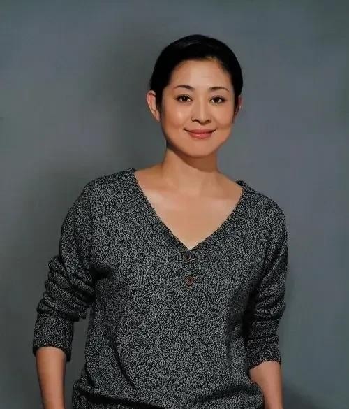 倪萍说婚姻不能凑合 要找对人

                        
