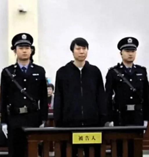 摊牌了！李铁不装了压哨上诉了，将会引发以下三大连锁反应：
1. 一大批相关人员瑟