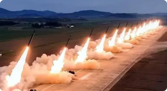 宇宙第一强国韩国网友外网提问：有没有国家可以拦截东风洲际弹道导弹。
俄罗斯网友如