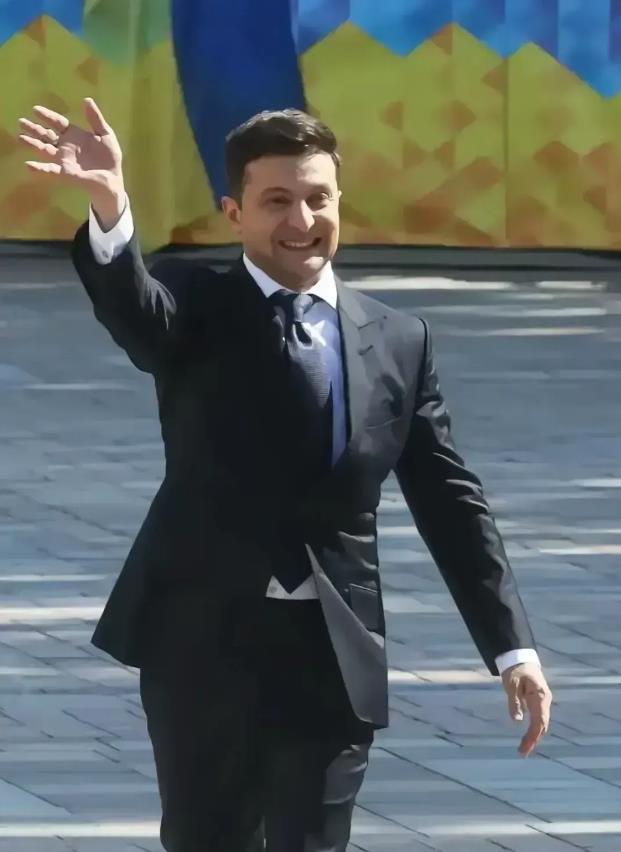 太突然了！
美国刚刚突然表态了！
美国国防部近日突然放出大招，宣布将向乌克兰总统