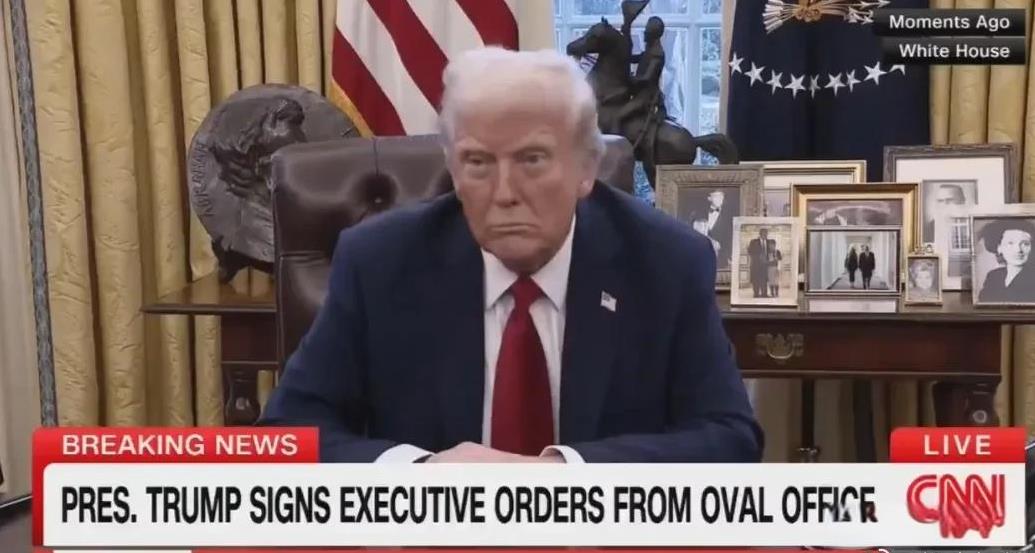 美国有线电视新闻网（CNN）称，上周特朗普告诉记者，他希望约旦和埃及安置来自加沙