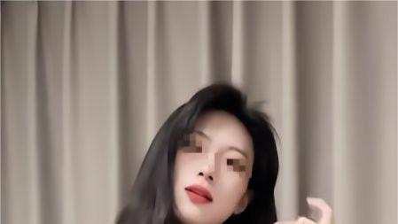女律师直播搞擦边内容，被网友举报先钓鱼后执法，网友：毁三观
