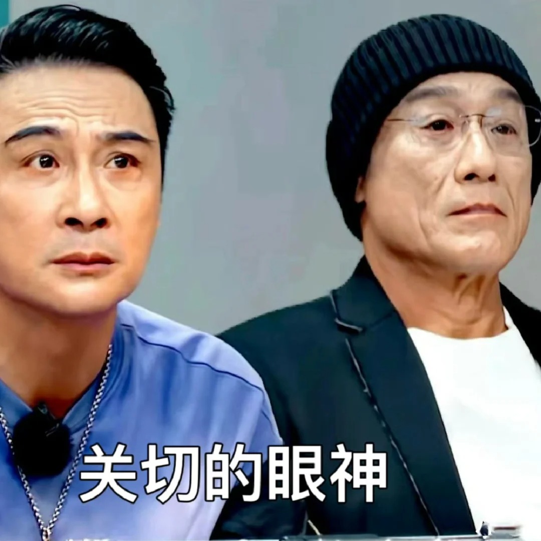 同事发问xsr当事人-你这样你老公知道吗？
平平换位置了！坐在阿风的旁边，阿风“