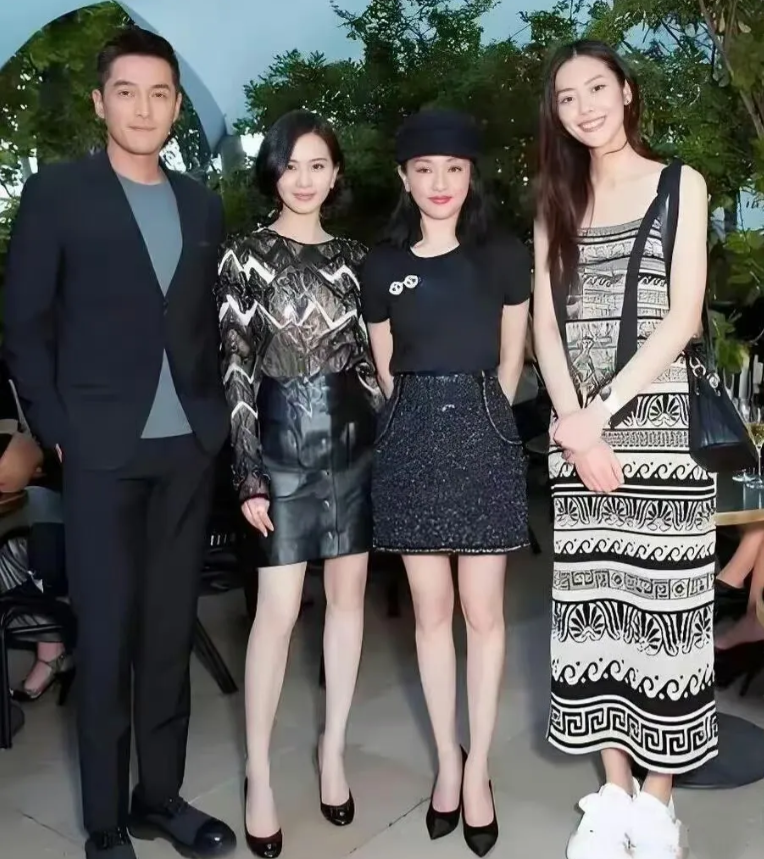 这张合影绝了，没一个气质差的。