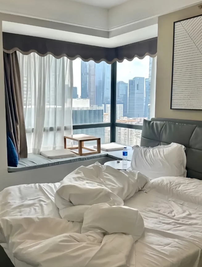 内个……说实话跟父母住一个房听到这种声音，我真的尬到脚趾头扣地好吗，为什么没有那