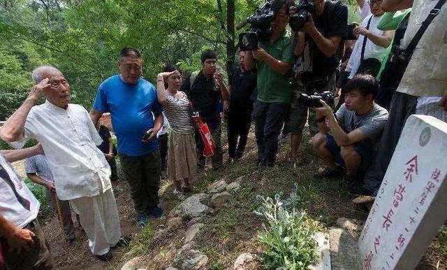 南口战役勇士悔，用战友遗体挡子弹，愧疚一生