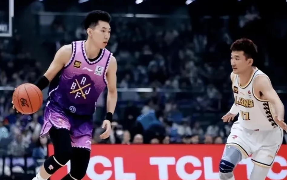 再看CBA顶级三后卫，各自特点是什么