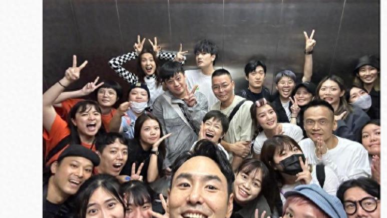 娱乐圈最强富二代惊艳亮相，实力碾压向佐姚安娜！