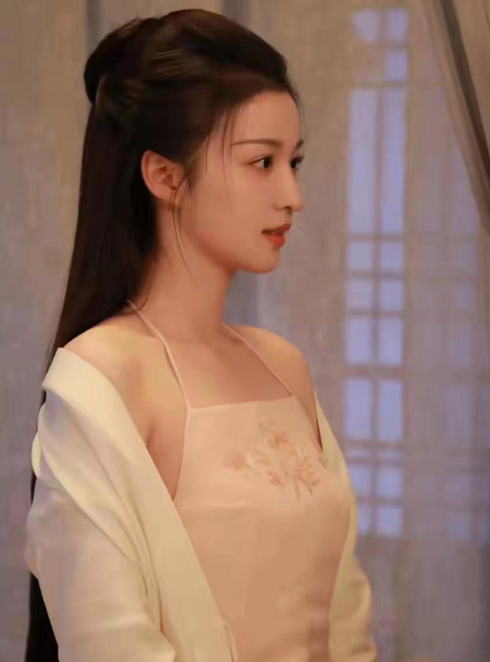 王楚然在这部剧里这么壮吗￼
