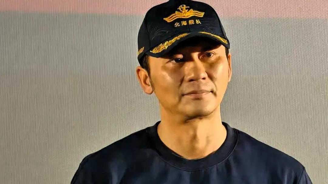 陆毅与李晨的对决：你支持陆毅的清爽，还是李晨的‘横肉’？”